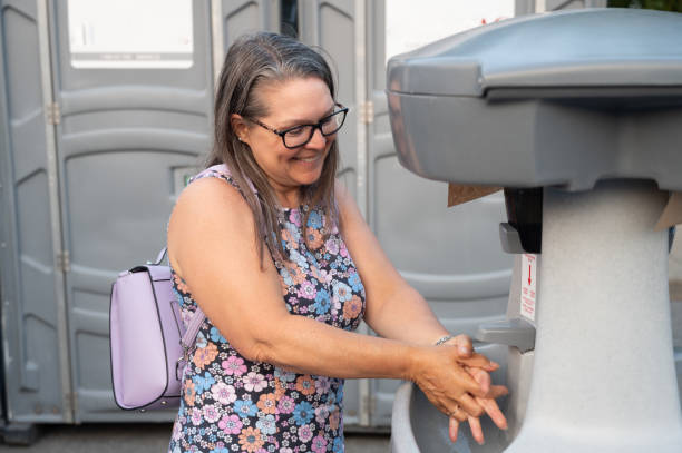 Best Porta potty delivery and setup  in Dunlap, OH